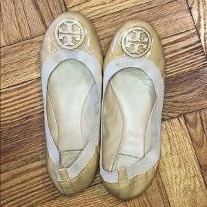 Nude patent Tory Burch flats